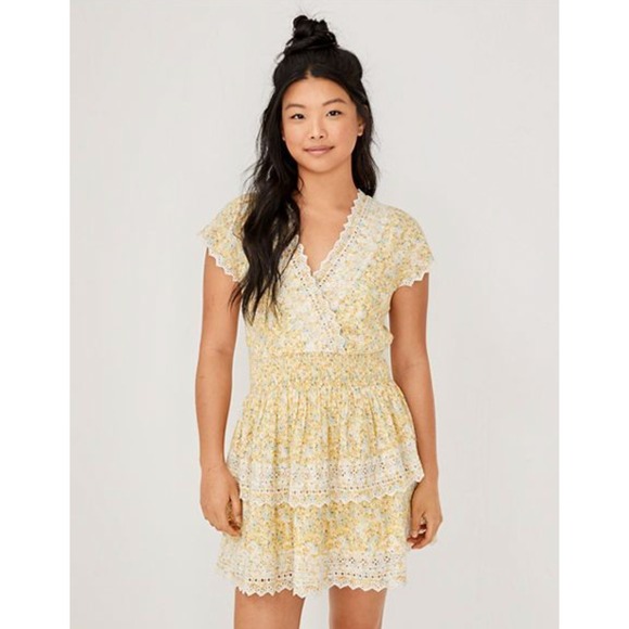 American Eagle Outfitters Dresses & Skirts - American Eagle Garden Party Faux Wrap Dress Yellow Floral Boho Summer Size Small